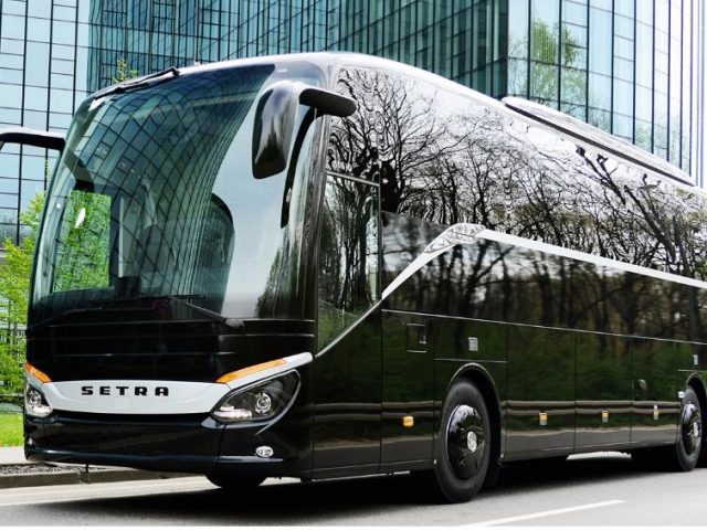 Luxury bus