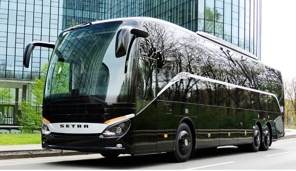 Luxury bus